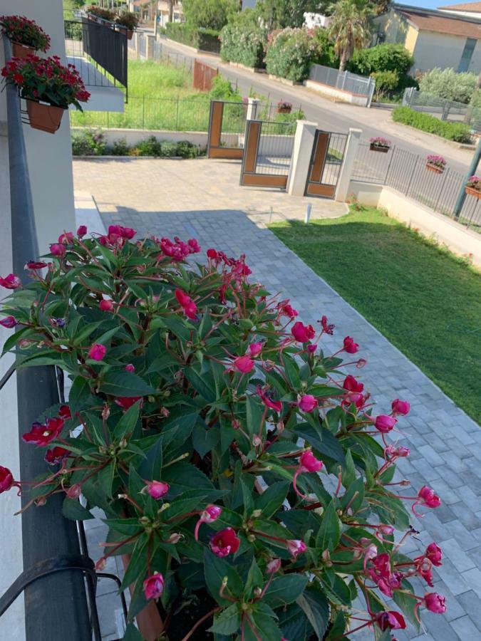 Villa Donatella بييسْتوم المظهر الخارجي الصورة