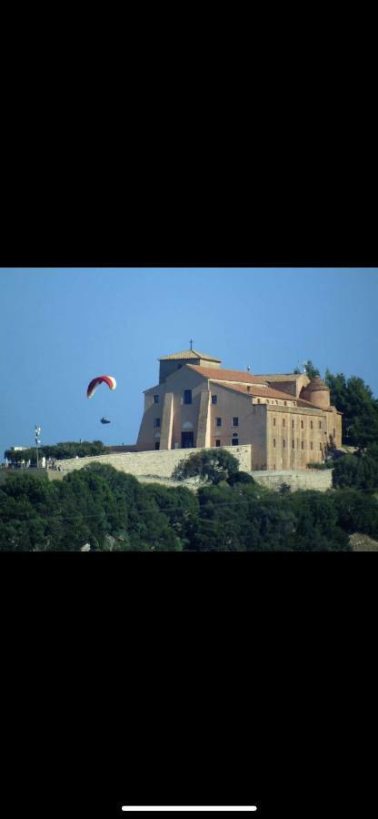 Villa Donatella بييسْتوم المظهر الخارجي الصورة